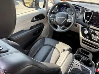 Chrysler Pacifica 2024 Touring L 4dr Mini-Van