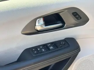 Chrysler Pacifica 2024 Touring L 4dr Mini-Van