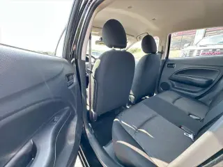 Mitsubishi Mirage 2024 ES 4p Hatchback