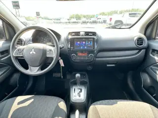 Mitsubishi Mirage 2024 ES 4p Hatchback