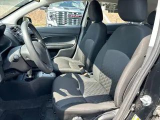 Mitsubishi Mirage 2024 ES 4p Hatchback