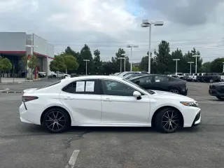 Toyota Camry 2023 AWD SE 4dr Sedán