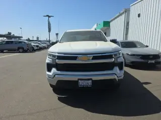 Chevrolet Silverado 1500 2022 4x4 LT 4p. Cabina de tripulação 5.8 ft. SB con 1LT