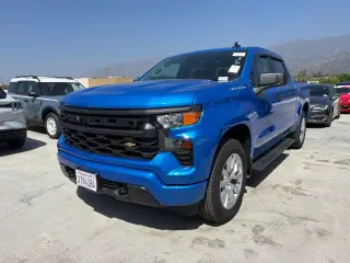Chevrolet Silverado 1500 2025 4x2 Custom 4dr Crew Cab 5.8 ft. SB