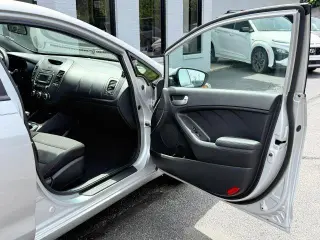 Kia Forte5 2018 LX 4p Hatchback