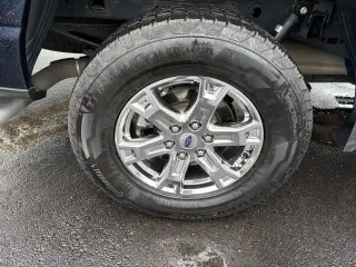Ford F-150 2023 4x4 XLT 4p SuperCrew 5.5 ft. CB