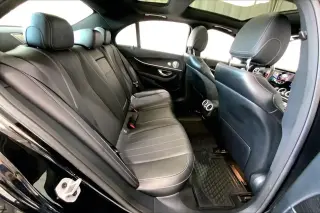 Mercedes-Benz Clase E 2023 tracción total a las cuatro ruedas E 350 4MATIC 4 puertas Sedán