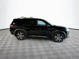 Nissan Pathfinder 2024 Platinum 4 SUV