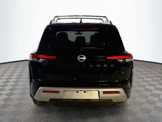Nissan Pathfinder 2024 Platinum 4 SUV