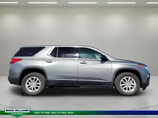 Chevrolet Traverse 2019 LS 4dr SUV w/1LS