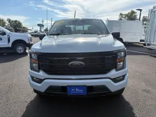 Ford F-150 2023 4x4 XLT 4puertas SuperCrew cama de 2 metros