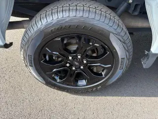 Ford F-150 2023 4x4 XLT 4puertas SuperCrew cama de 2 metros