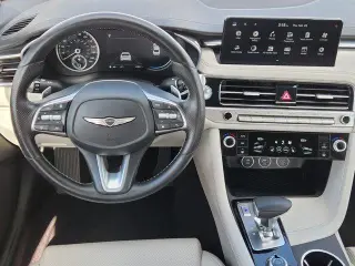 Genesis G70 2025 2.5T Standard 4dr Sedán