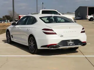 Genesis G70 2025 2.5T Standard 4dr Sedán