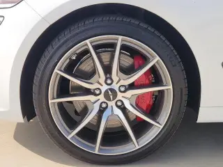 Genesis G70 2025 2.5T Standard 4dr Sedán