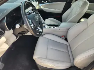Genesis G70 2025 2.5T Standard 4dr Sedán