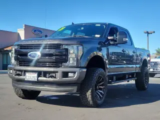 Ford F-250 Super Duty 2019 4x4 Lariat 4dr Crew Cab 8 ft. LB Pickup