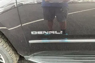 GMC Yukon XL 2017 4x4 Denali 4dr SUV