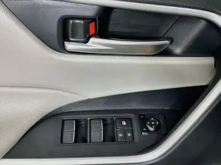 Toyota RAV4 2023 XLE Premium 4dr SUV