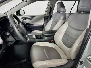 Toyota RAV4 2023 XLE Premium 4dr SUV
