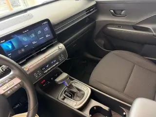 Hyundai KONA 2025 AWD SEL 4dr Crossover