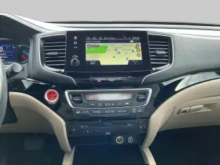 Honda Pilot 2022 Touring 4dr SUV con Sillas de Capitán en la Parte Trasera