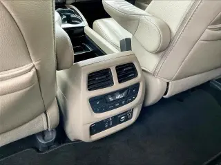 Honda Pilot 2022 Touring 4dr SUV con Sillas de Capitán en la Parte Trasera
