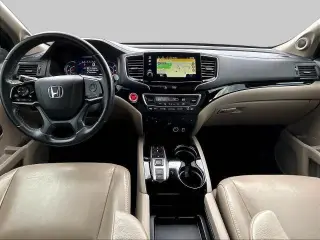 Honda Pilot 2022 Touring 4dr SUV con Sillas de Capitán en la Parte Trasera