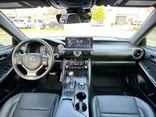 Lexus IS 350 2023 F SPORT 4dr Sedán