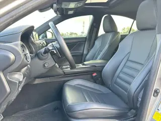 Lexus IS 350 2023 F SPORT 4dr Sedán