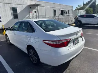 Toyota Camry 2017 SE 4dr Sedán