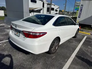 Toyota Camry 2017 SE 4dr Sedán
