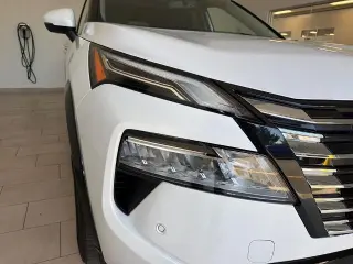 Nissan Rogue 2025 AWD Platinum 4p Crossover