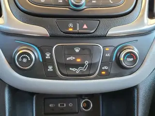 Chevrolet Equinox 2022 4x4 LS 4dr SUV w/1LS