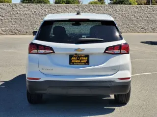 Chevrolet Equinox 2022 4x4 LS 4dr SUV w/1LS