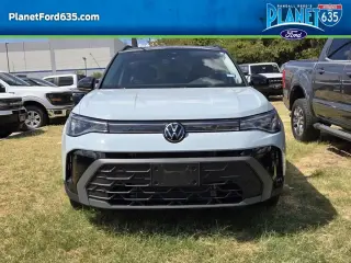 Volkswagen Taos 2025 SE Black 4dr SUV