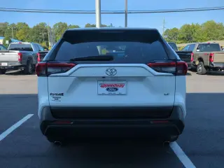 Toyota RAV4 2024 LE 4dr SUV