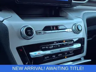 Ford Explorer 2023 AWD XLT 4dr SUV