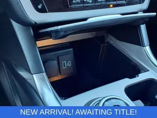 Ford Explorer 2023 AWD XLT 4dr SUV