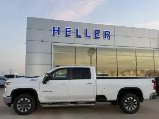 Chevrolet Silverado 3500HD 2022 4x4 LT 4dr Crew Cab SB SRW