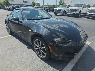 Mazda MX-5 Miata RF 2022 Grand Touring Convertible de 2 puertas 6A