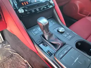 Lexus IS 350 2023 F SPORT 4dr Sedán