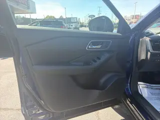 Nissan Rogue 2024 AWD Platinum 4dr Crossover