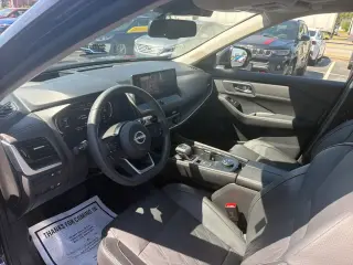 Nissan Rogue 2024 AWD Platinum 4dr Crossover