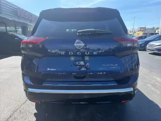 Nissan Rogue 2024 AWD Platinum 4dr Crossover