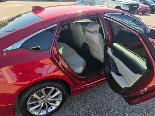 Honda Accord 2022 LX Sedán 4 puertas