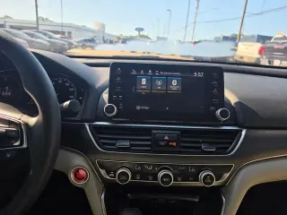 Honda Accord 2022 LX Sedán 4 puertas