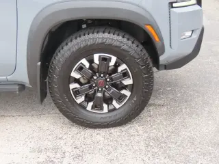 Nissan Frontier 2023 4x4 PRO-4X 4dr Crew Cab 5 ft. SB