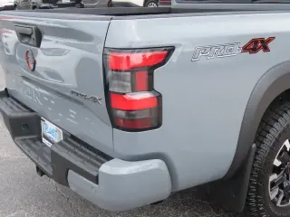 Nissan Frontier 2023 4x4 PRO-4X 4dr Crew Cab 5 ft. SB