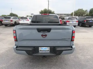 Nissan Frontier 2023 4x4 PRO-4X 4dr Crew Cab 5 ft. SB